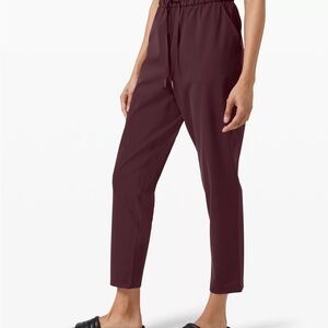 LuLuLemon women’s Keep Moving 7/8 pant size 4